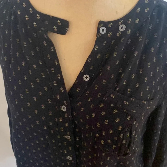 Free People sz S black v neck blouse oversized 1/2 button down great condition - Picture 6 of 9